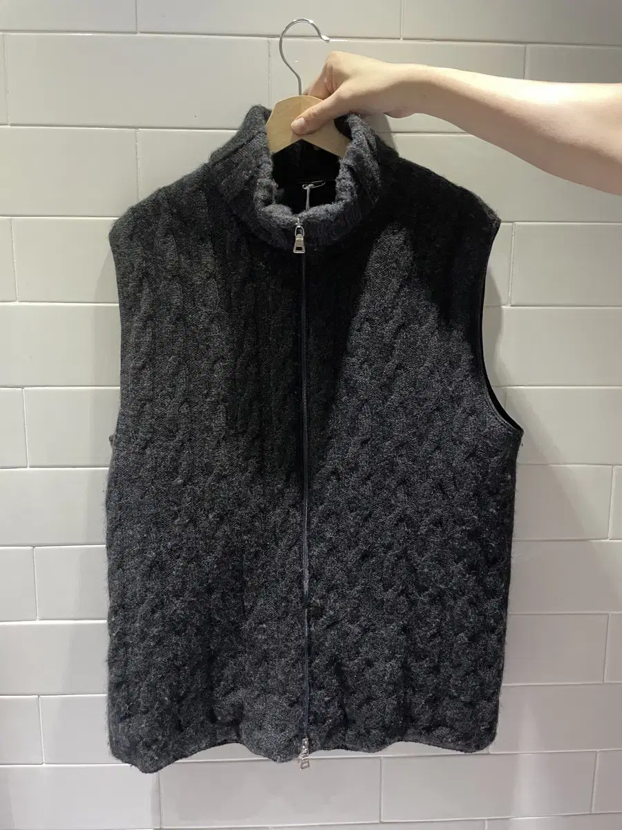 Prada Zip-up knit vest new with padded lining