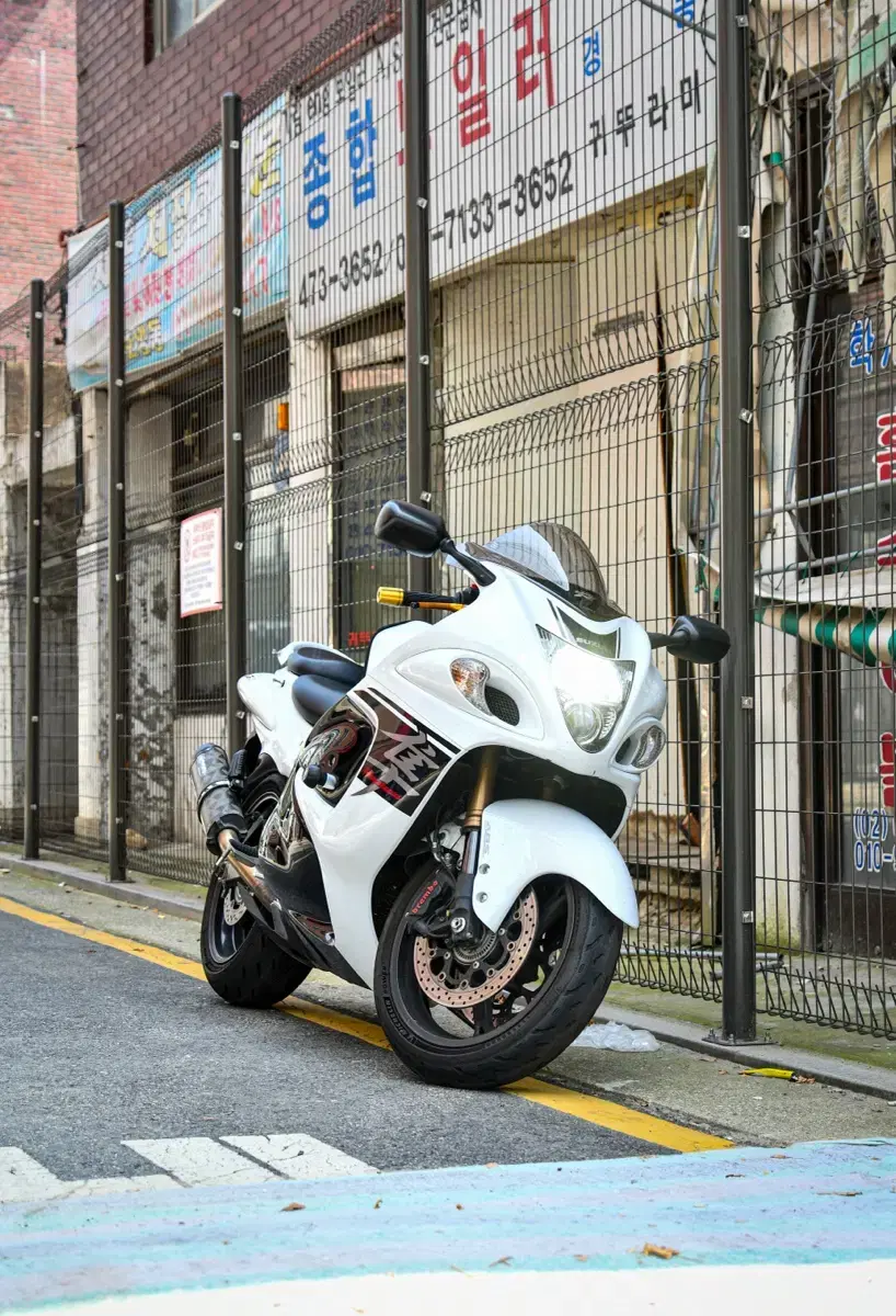 스즈키 하야부사 풀배기 gsx- 1300r 17년식 상태 최상 판매