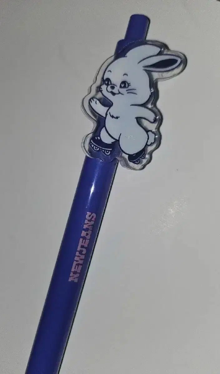 New Jeans line friends popup store Ballpoint pen wts.