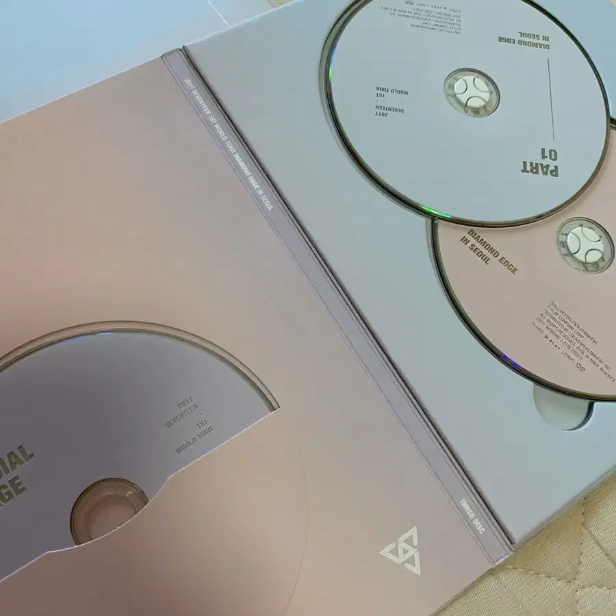 세븐틴 다이아몬드 엣지 콘서트 DVD 포토북 포카