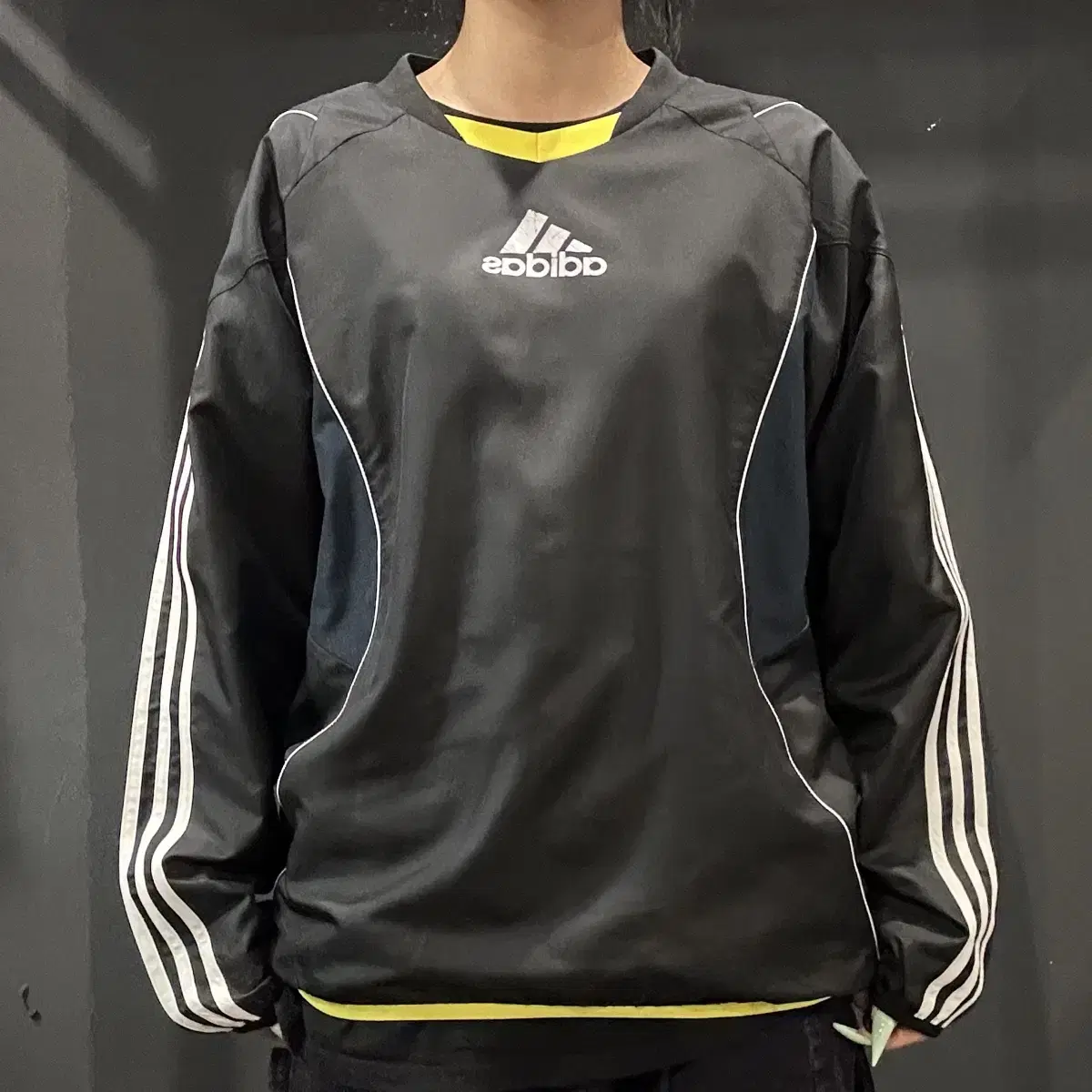 (end265) Adidas Warm Up