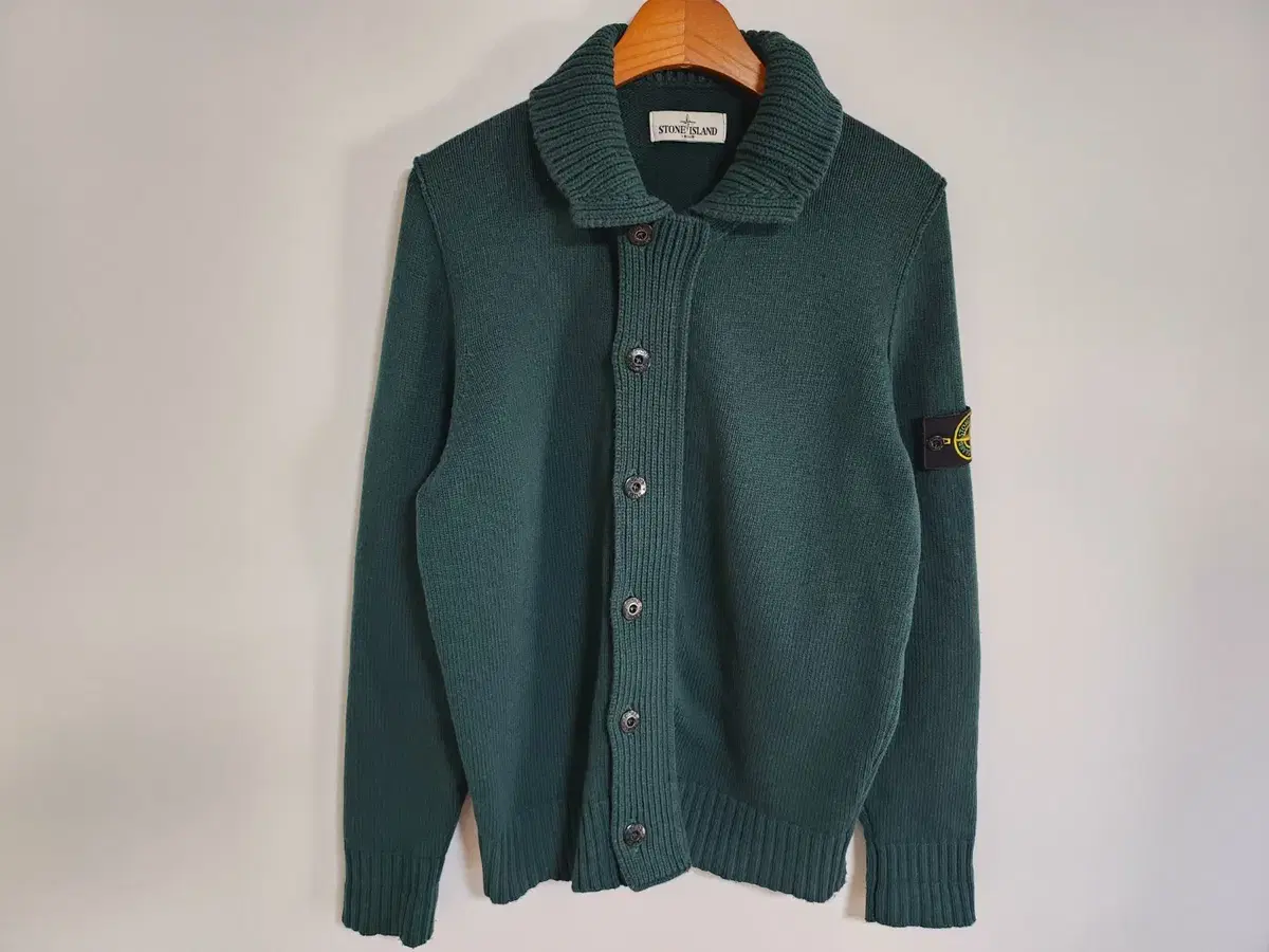 [M] Stone Island Green Button Knit Sweater 591550LA3