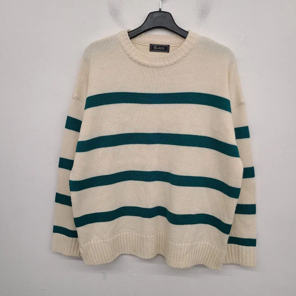 [105/XL] BLACK striped knit