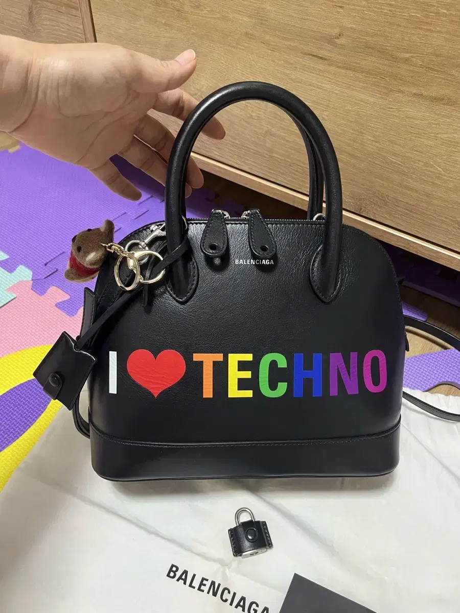 발렌시아가 에브리데이 빌탑 탑핸들 스몰