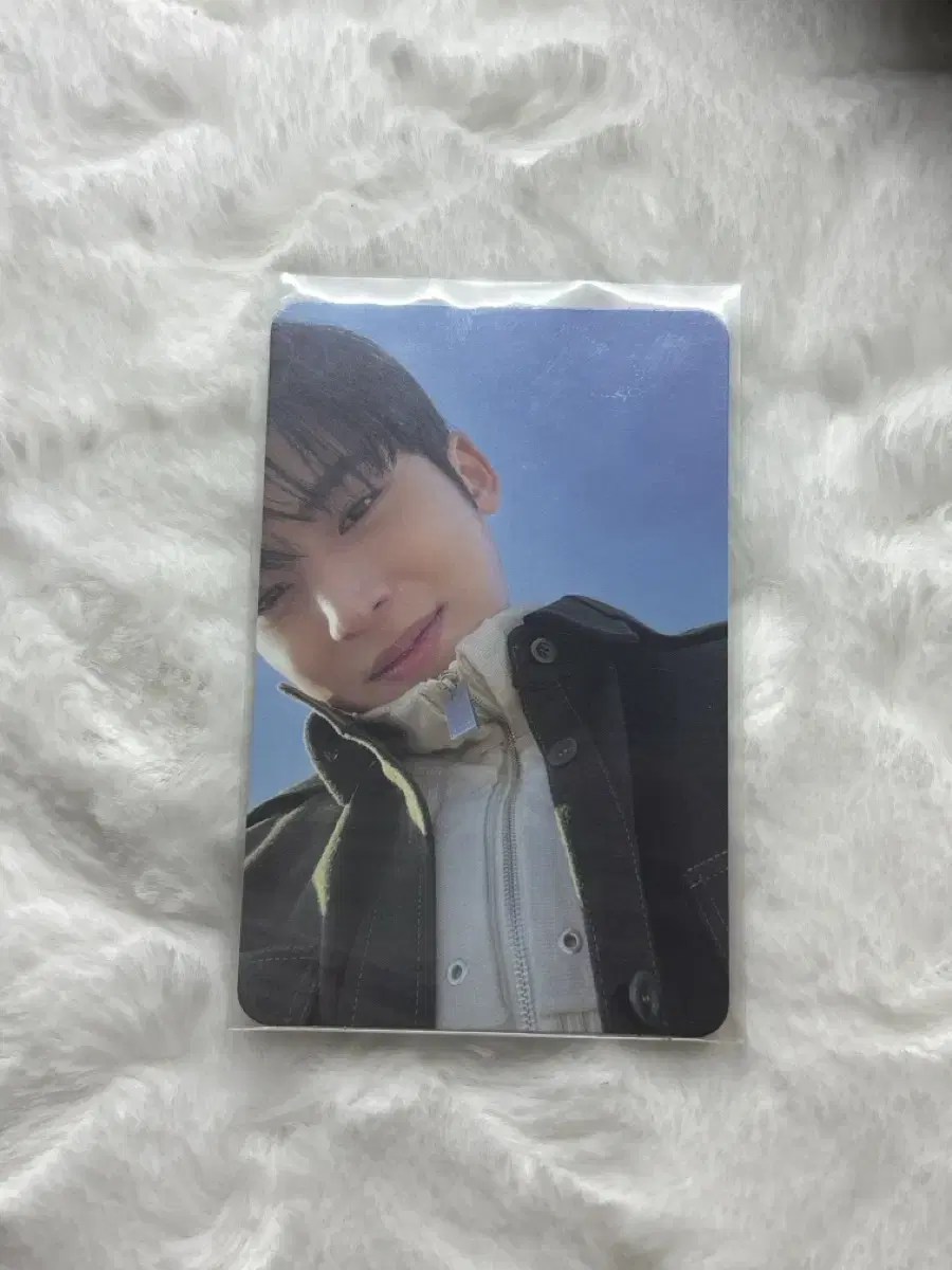 Seventeen Feathersun 4 Mingyu Photocard WTS