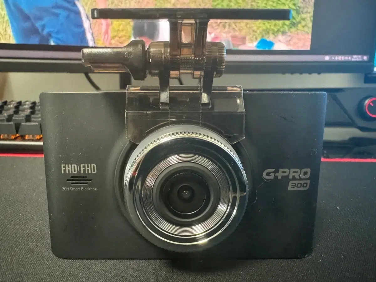 블랙박스 2채널 지넷 GPRO300 FHD 32GB 팝니다. 0758