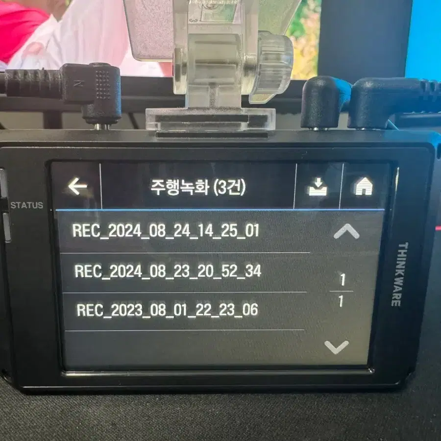 블랙박스 2채널 아이나비 Z7000 QHD 64GB GPS 팝니다. 97