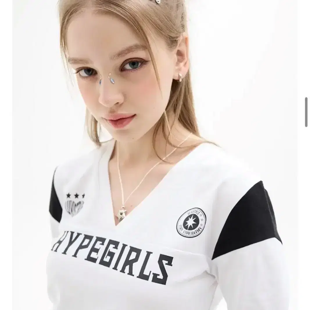 러브이즈트루 dn soccer tee hypegirl 하입걸티