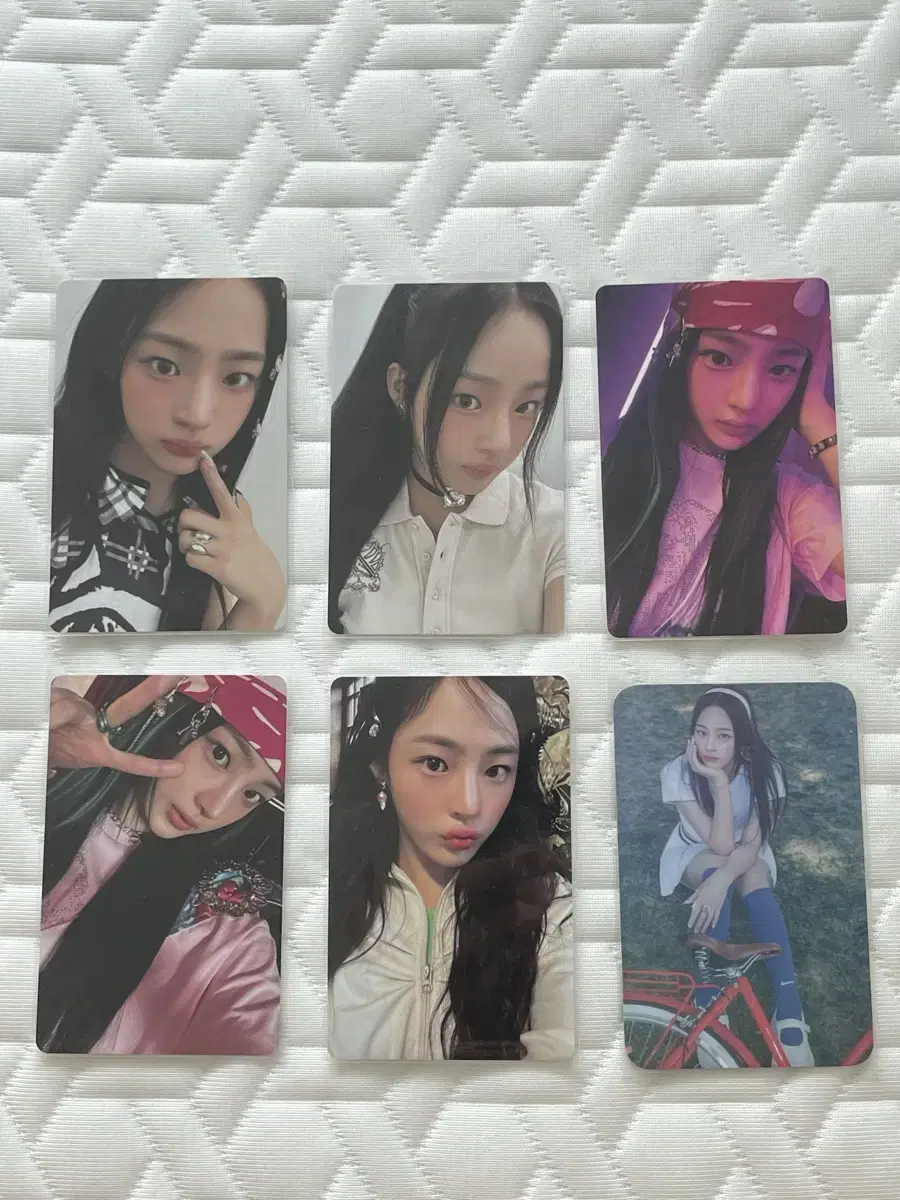 New Jeans minji photocard sells (including Aladin pre-order benefit )