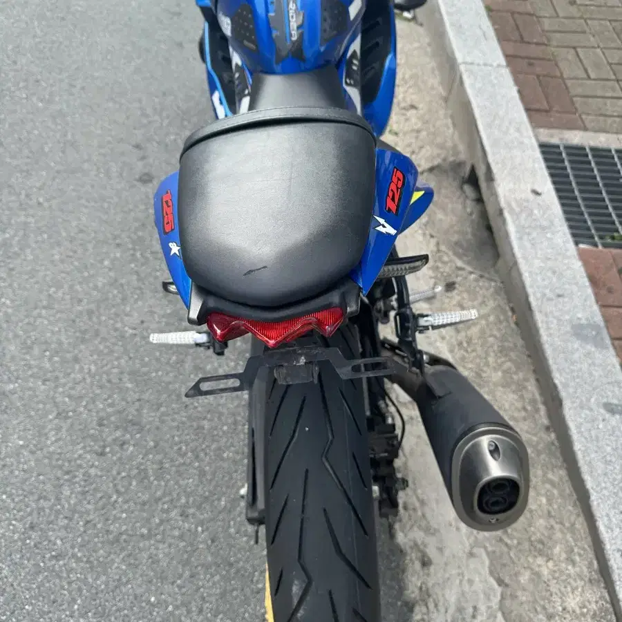 스즈키 gsxr125 19년식 판매합니다