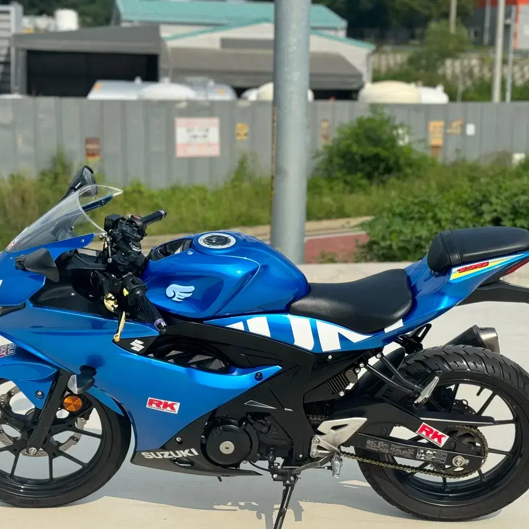 진짜 깔끔한 스즈키 Gsxr-125  저렴히 판매합니다.