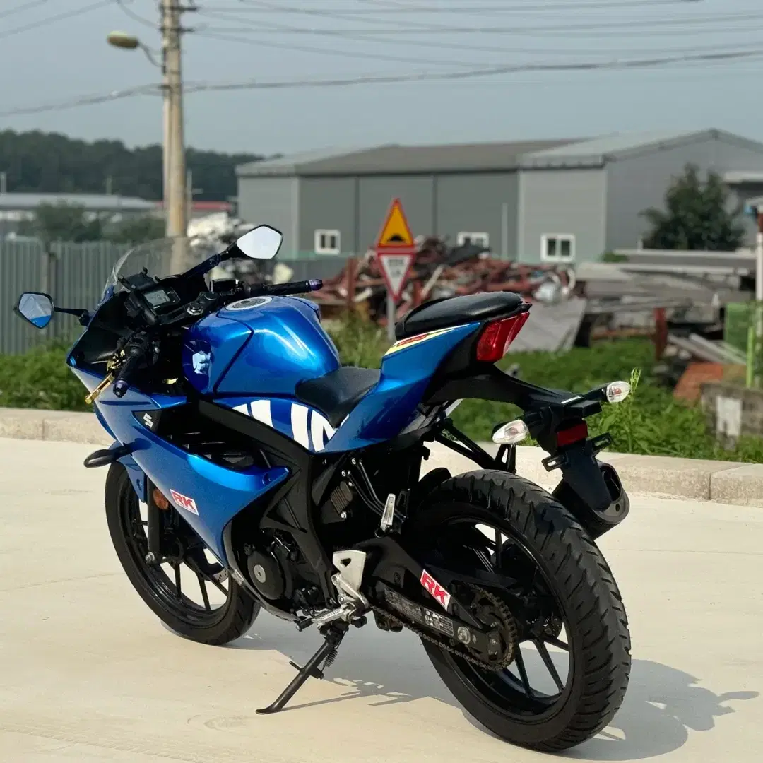 진짜 깔끔한 스즈키 Gsxr-125  저렴히 판매합니다.