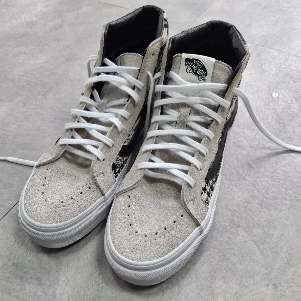 반스SK8-Hi slim'ltalian Weave-AZtec스니커즈235