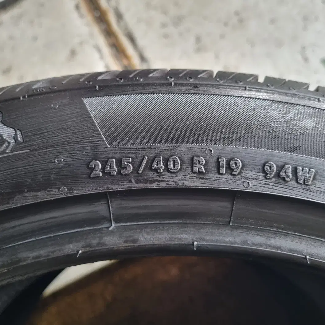 [인천중고타이어] 245/40R19 콘티넨탈타이어 프로콘택트RX 23년