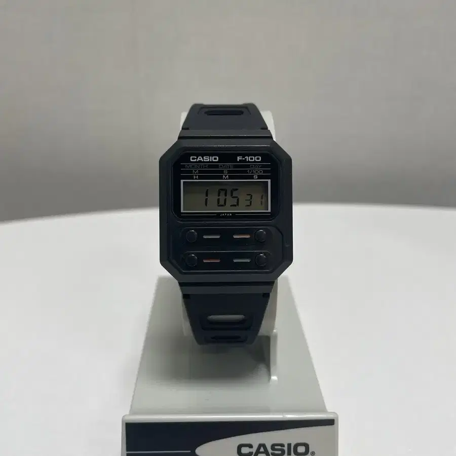 casio f-100