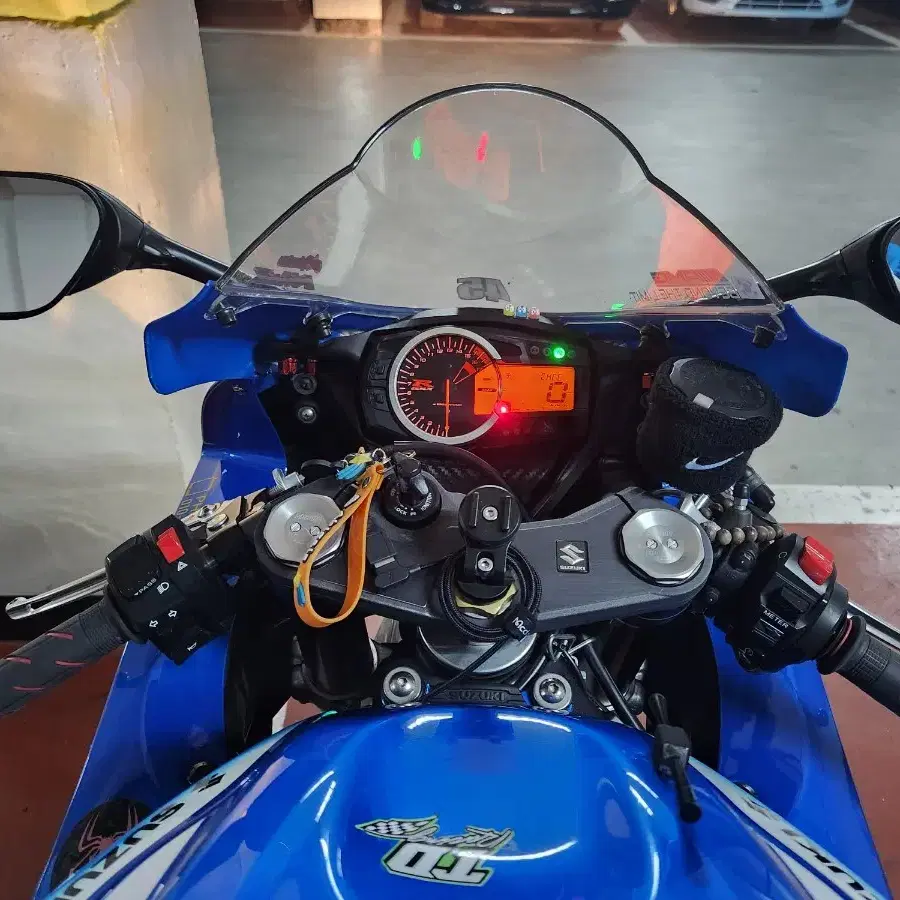 스즈키 gsxr600