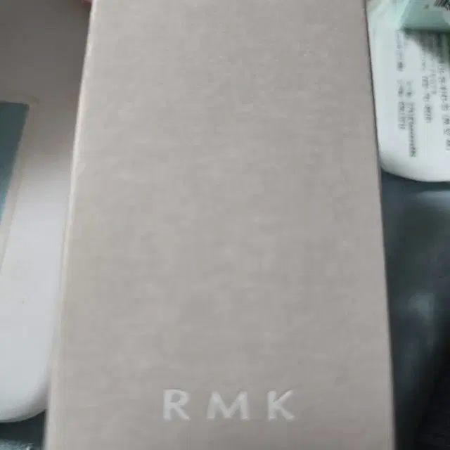 RMK 에그베이스 메이크업베이스