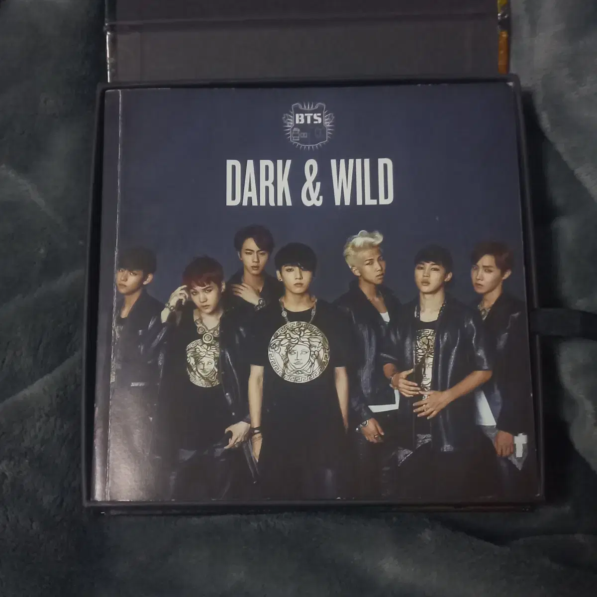 방탄 개봉앨범 DARK&WILD 다크앤와일드 판매