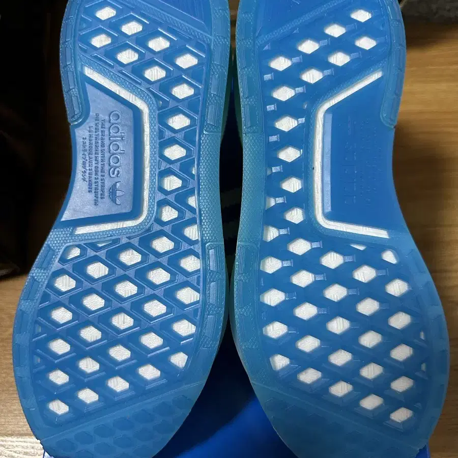 아디다스 XBOX NMD V3 사이즈 270mm