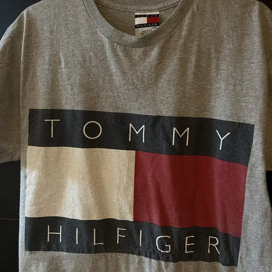 Tommy 티셔츠