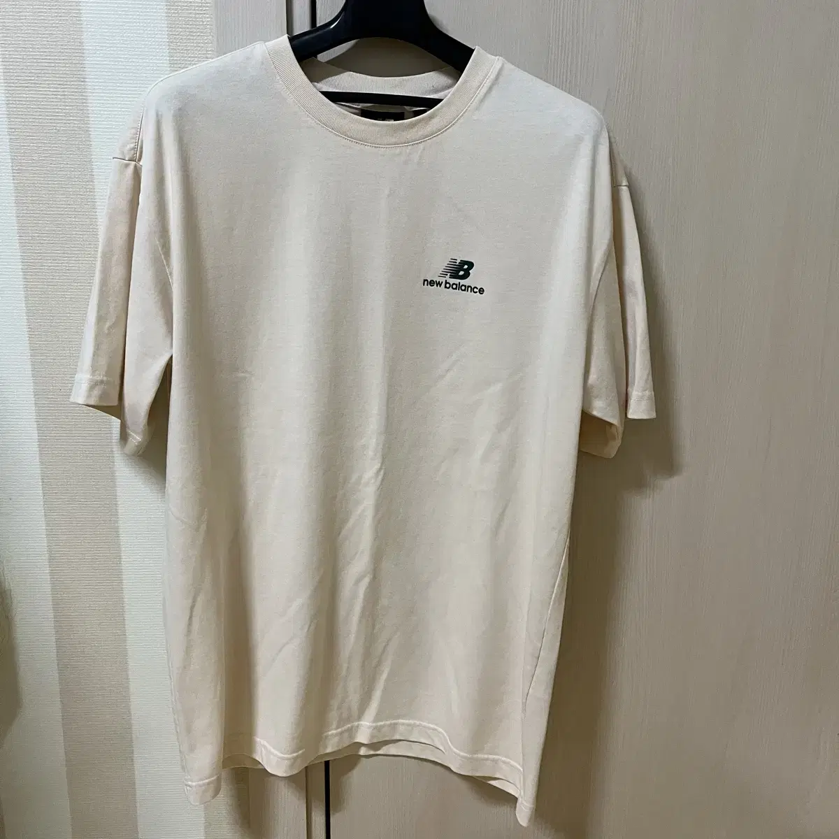 New Balance Short Sleeve T-Shirt