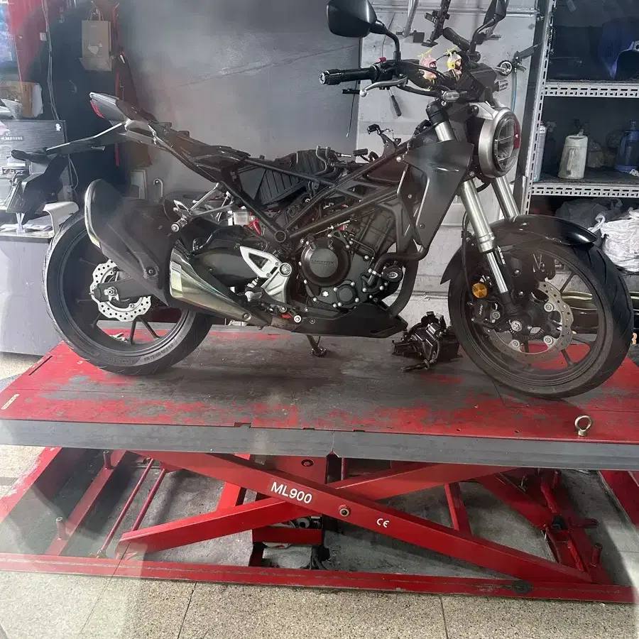 혼다 CB300r 18년식