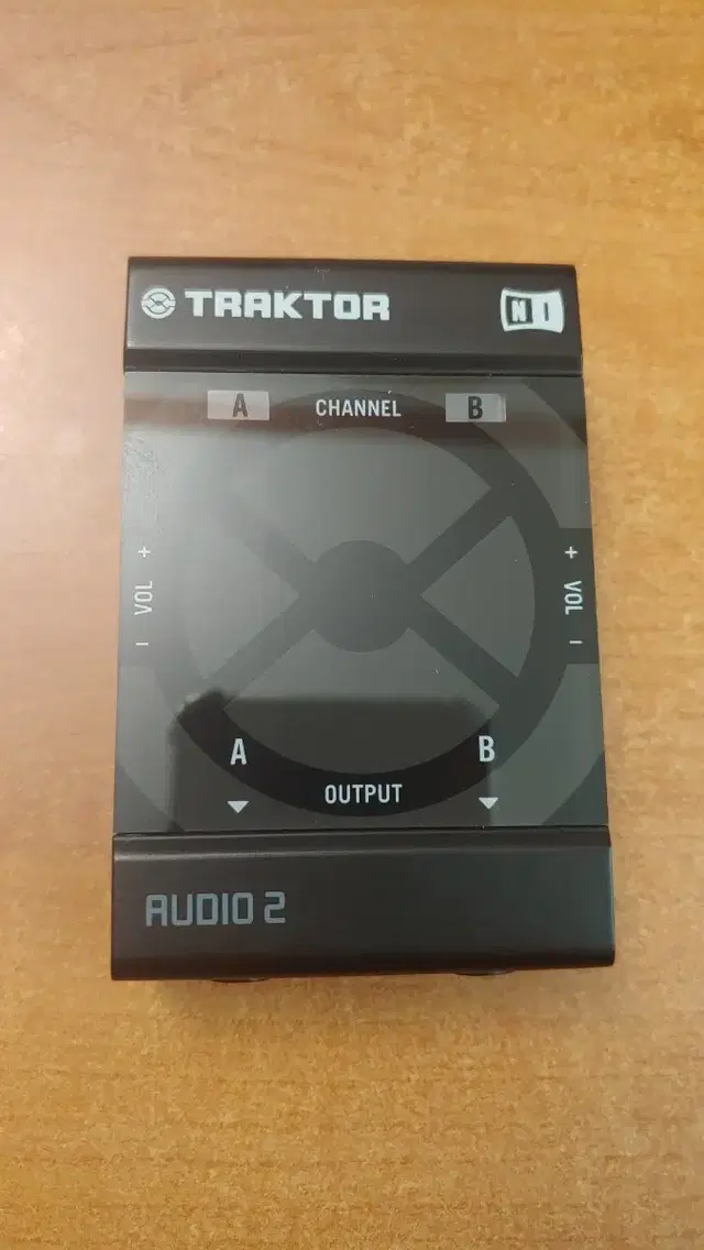 traktor audio2 휴대용 dj 오디오 인터페이스