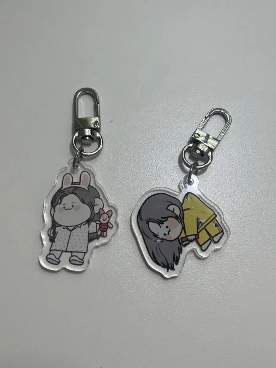 Idle miyeon keyring