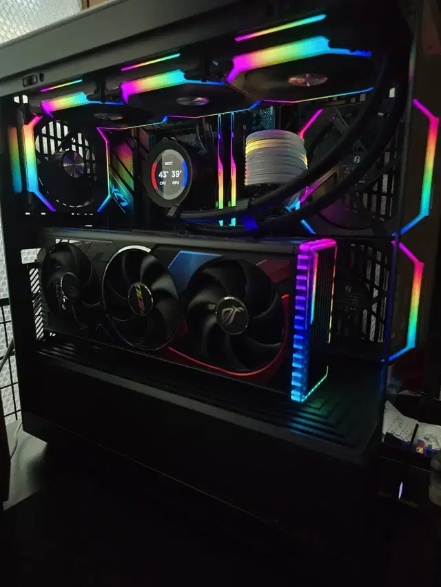 라이젠 7800X3D / RTX4080SUPER ROG 감성 초고사양