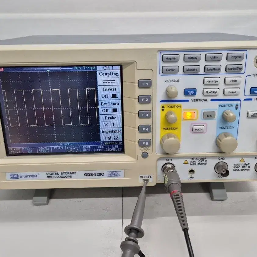 GWINSTEK GDS-820C 굿윌인스텍 오실로스코프.