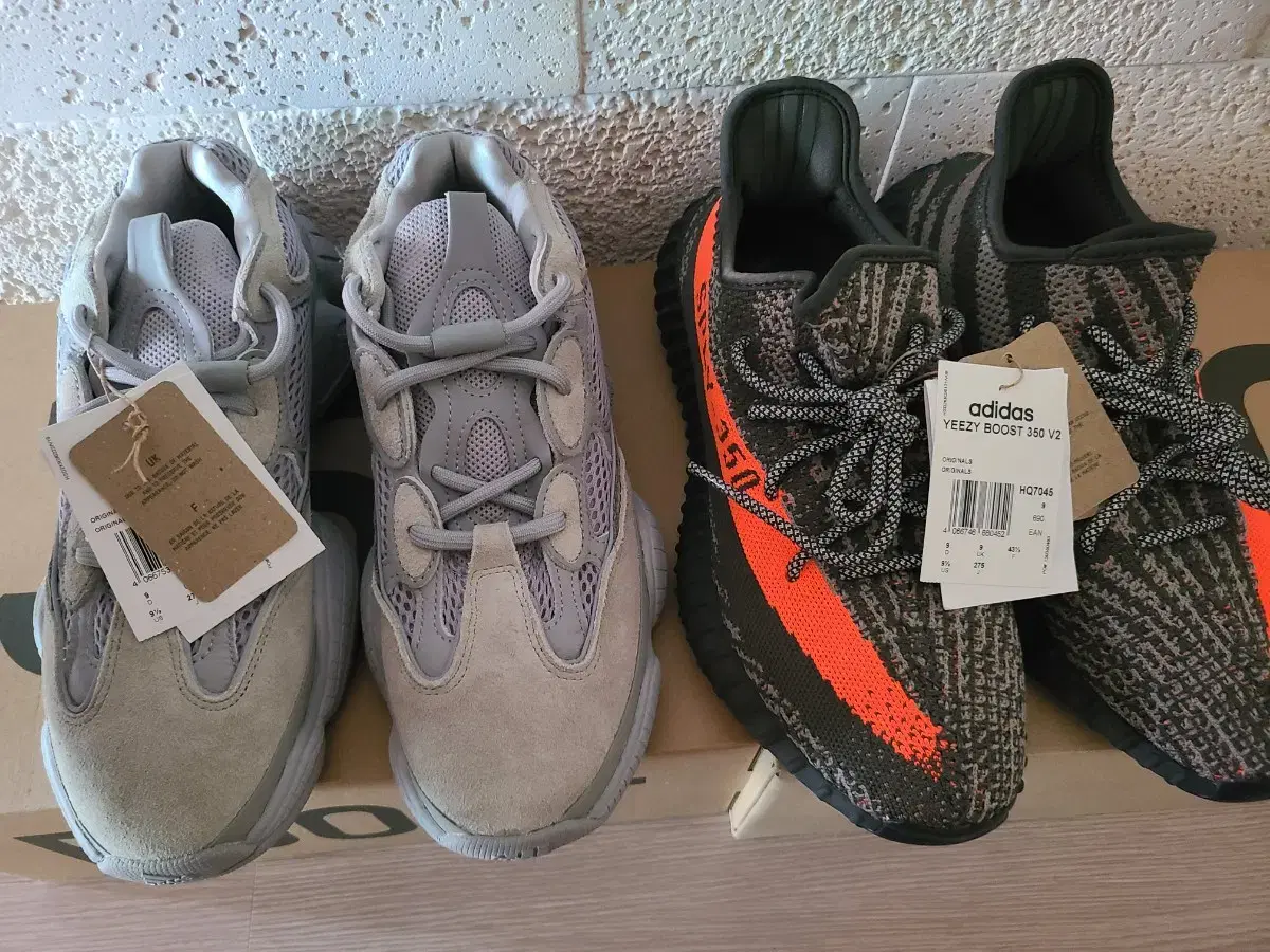 275) 새상품 이지부스트 350v2 500카본 벨루가 스톤솔트 판매합니