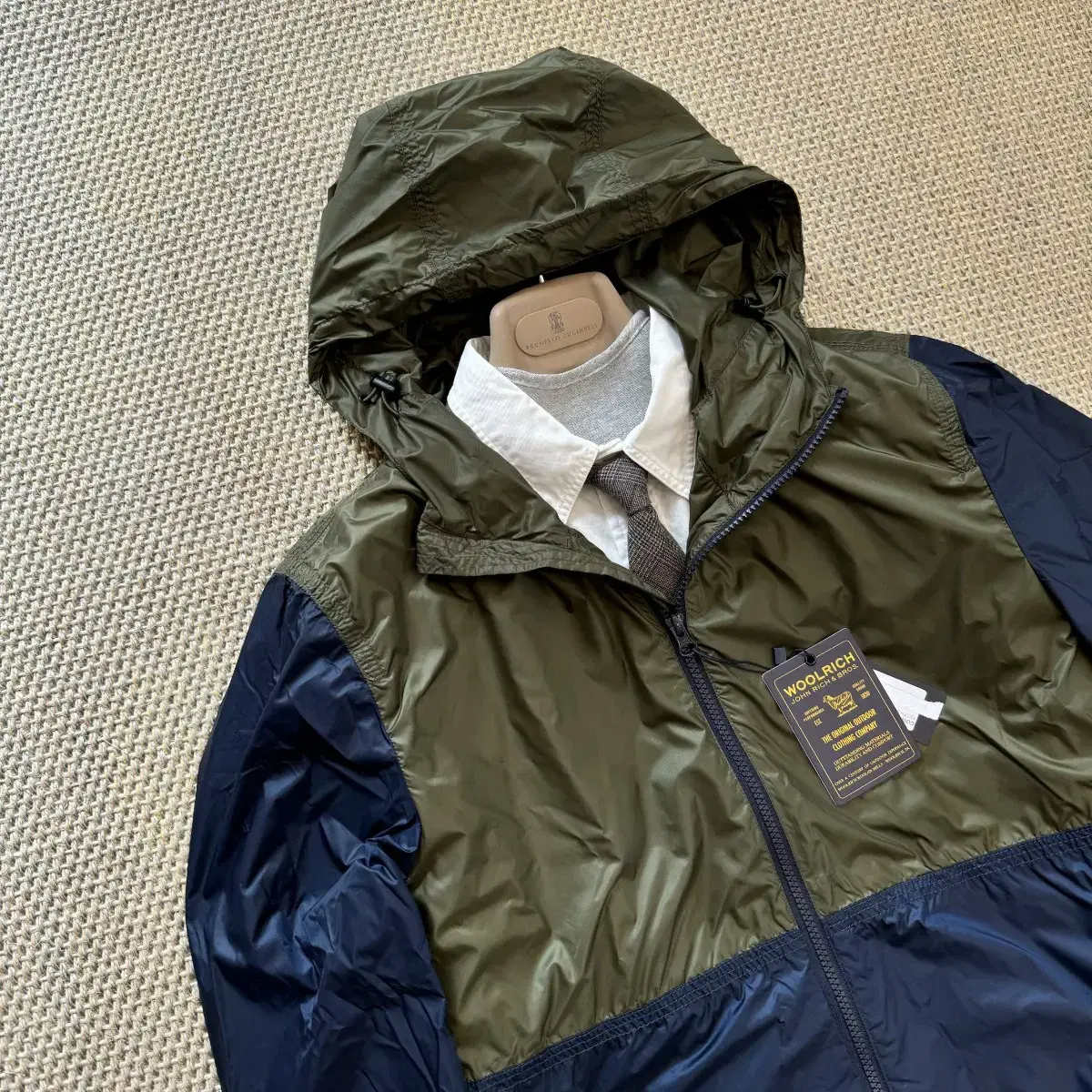 WOOLRICH 울리치 최고급 초경량 테크원단 네이비카키 윈드브레이커