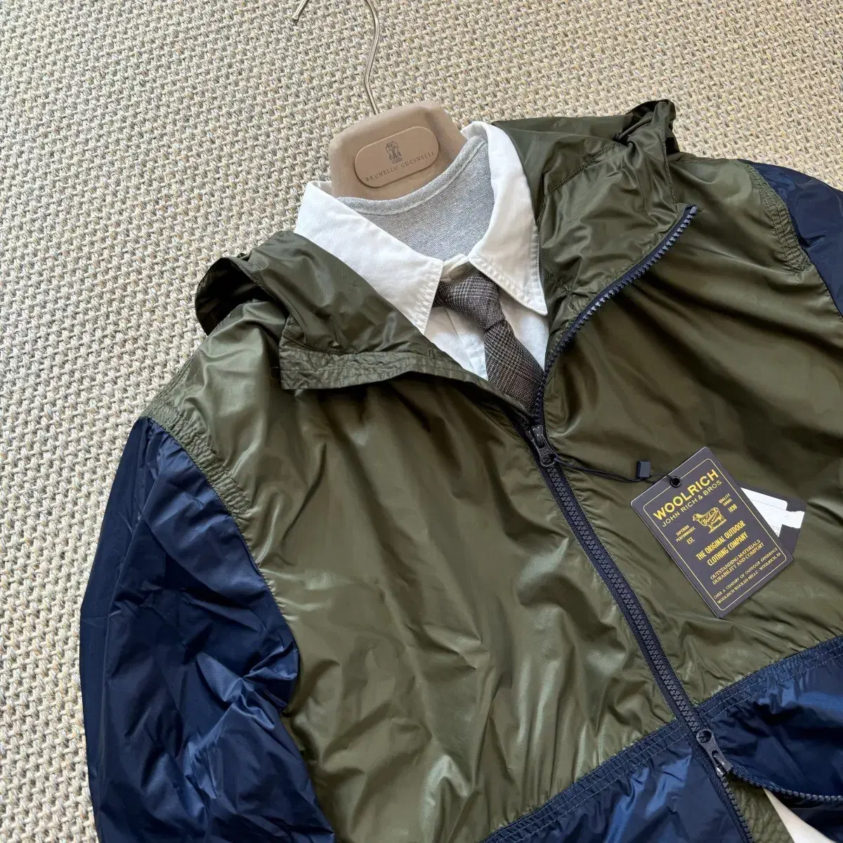 WOOLRICH 울리치 최고급 초경량 테크원단 네이비카키 윈드브레이커