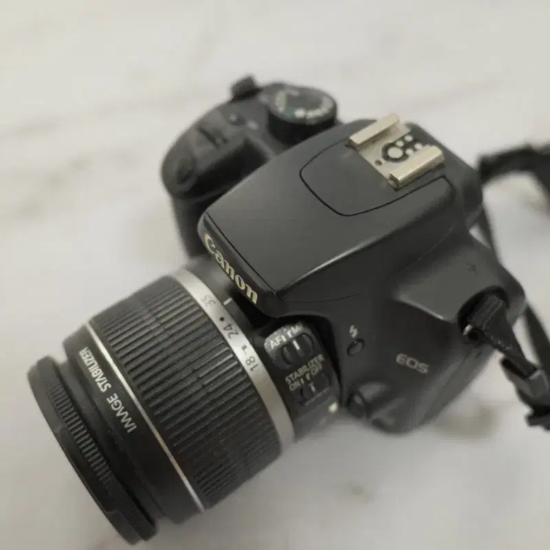 캐논 DSLR 카메라 EOS 1000D 와 18-55 IS 렌즈 세트