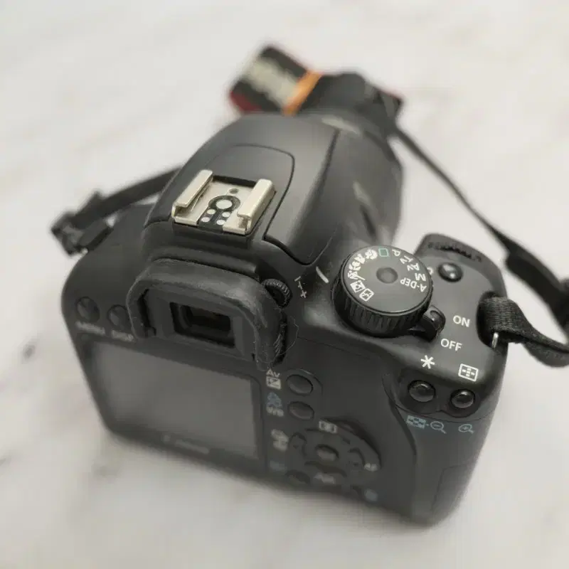 캐논 DSLR 카메라 EOS 1000D 와 18-55 IS 렌즈 세트