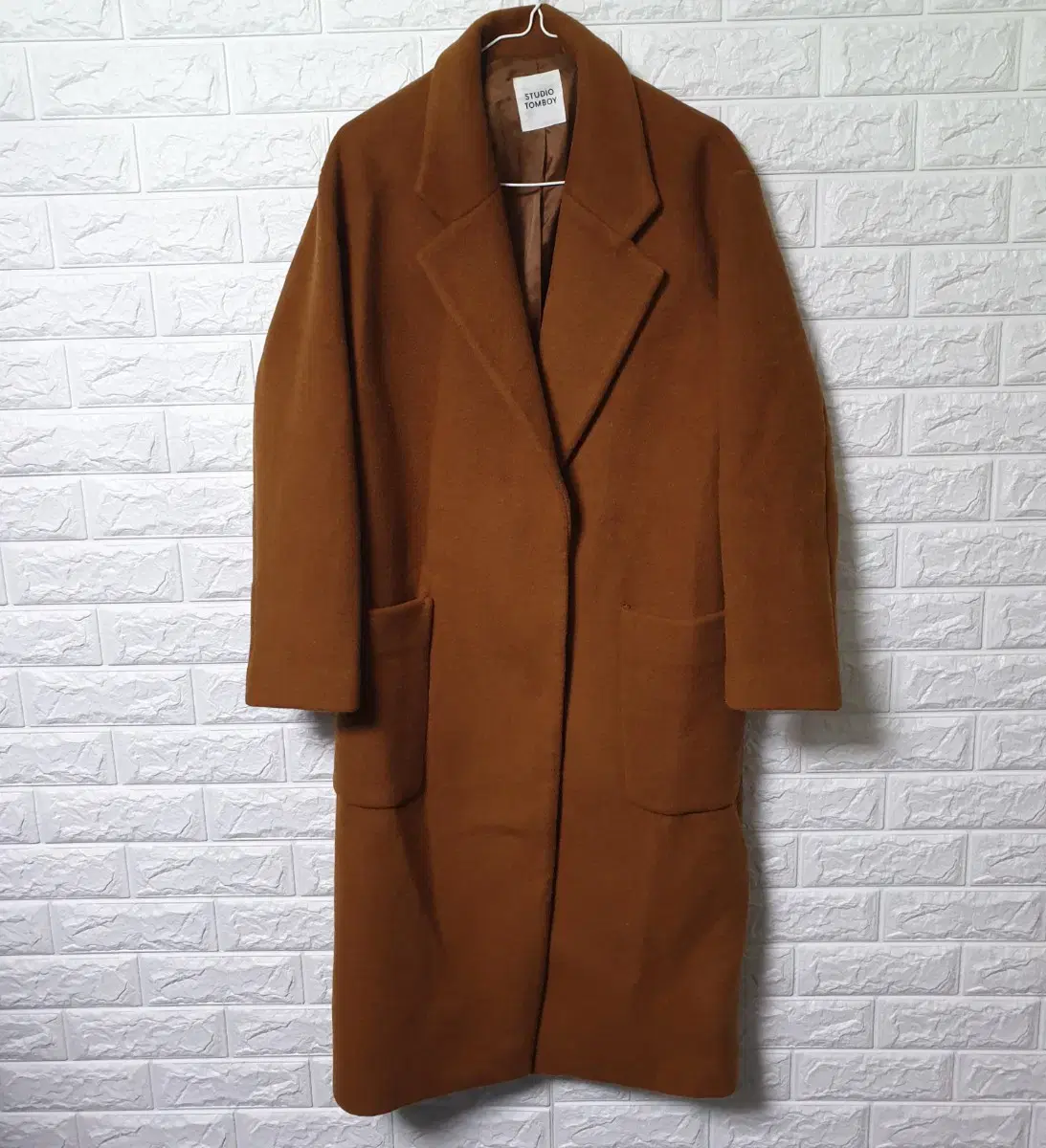 StudioTomboy Coat sells