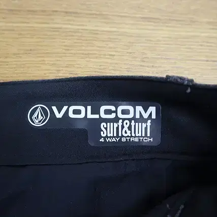 VOLCOM 볼컴 반바지 상태굿굿