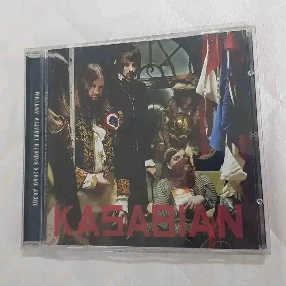 Kasabian 3집 West Ryder Pauper Lunatic