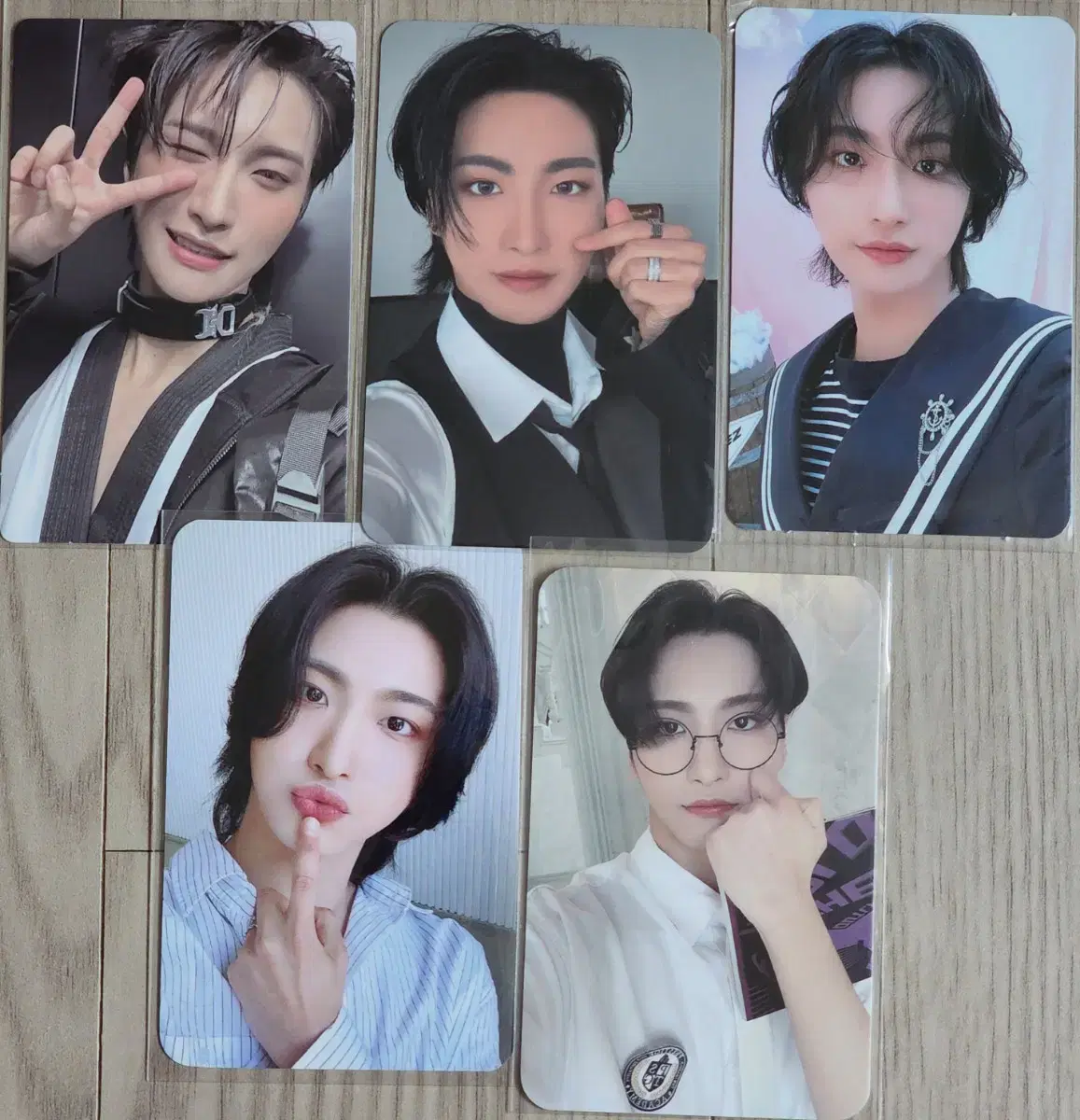 ateez seonghwa park seonghwa photocard bulk wts (I'm giving away a lot)