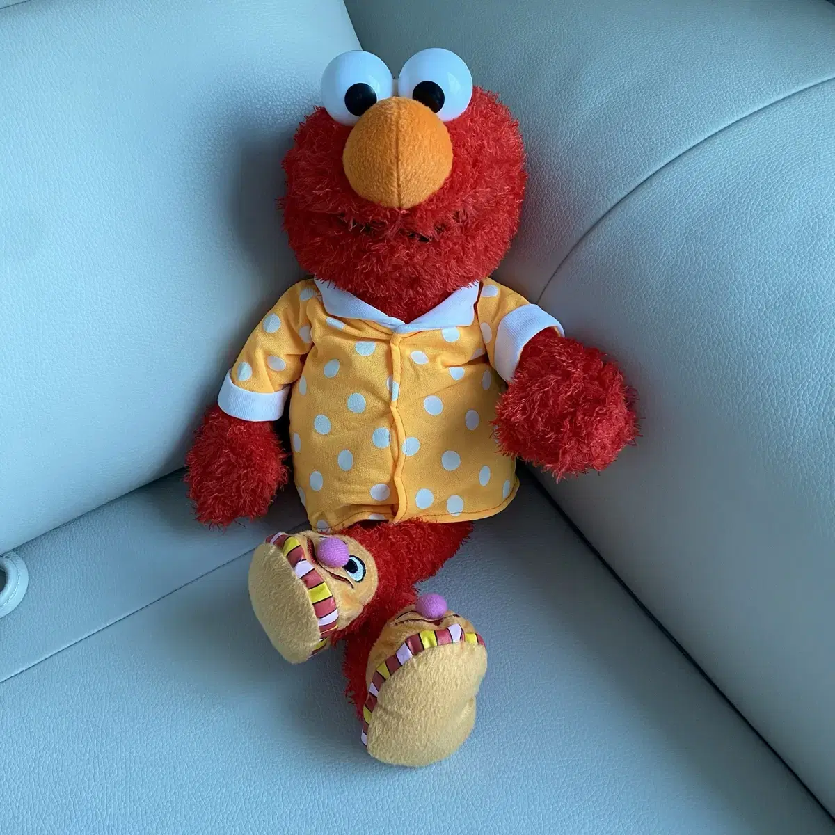 Elmo in Pajamas