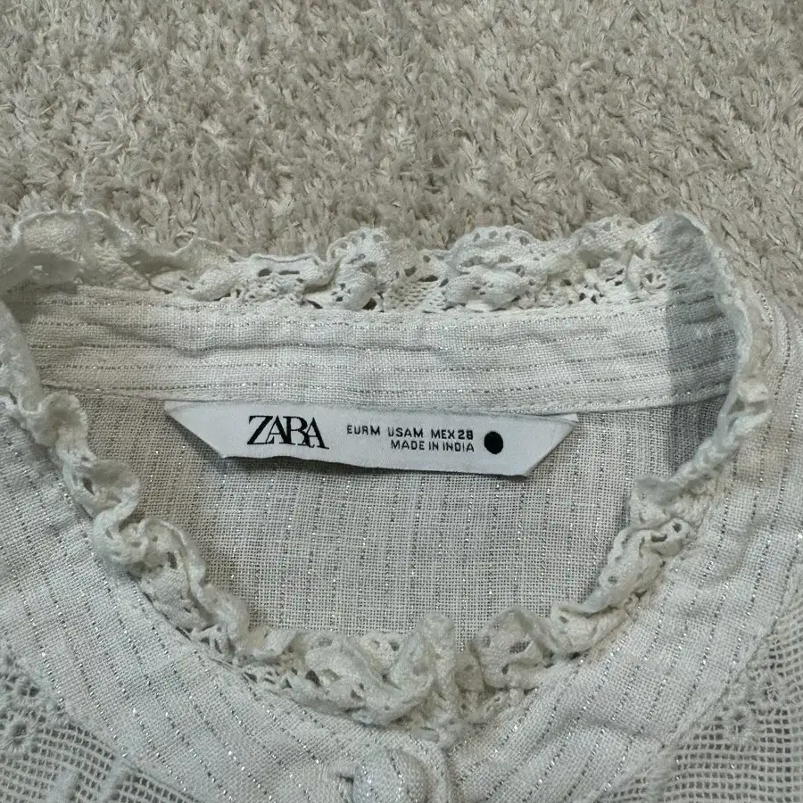 zara 자라 차이나넥 빈티지 은사 자수 벌룬 블라우스