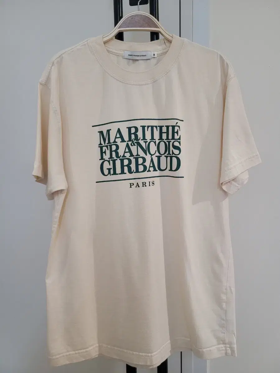 Mariette Francois Jaber Short-sleeved T-shirt Unisex size M