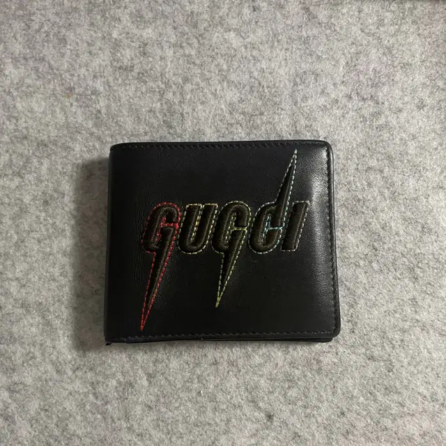 Gucci wallet