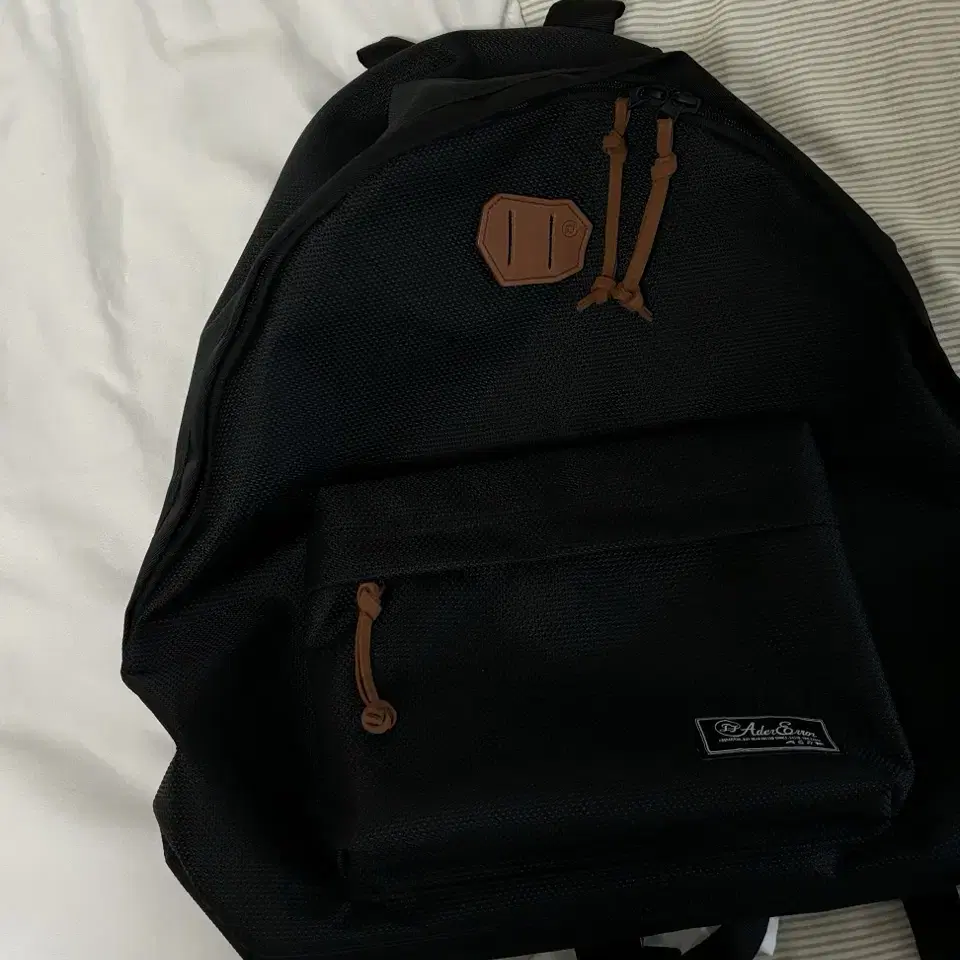 택포) 아더에러 22fw plug backpack 플러그 백팩