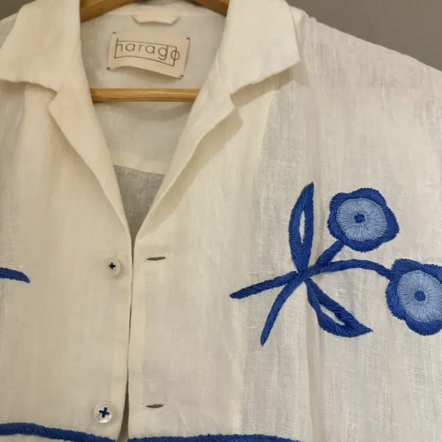 하라고 harago Floral Embroidered Shirt