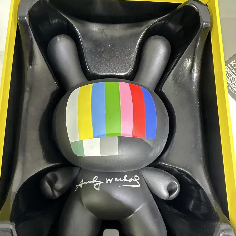 ANDY WARHOL MASTERPIECE TV DUNNY 8 INCH