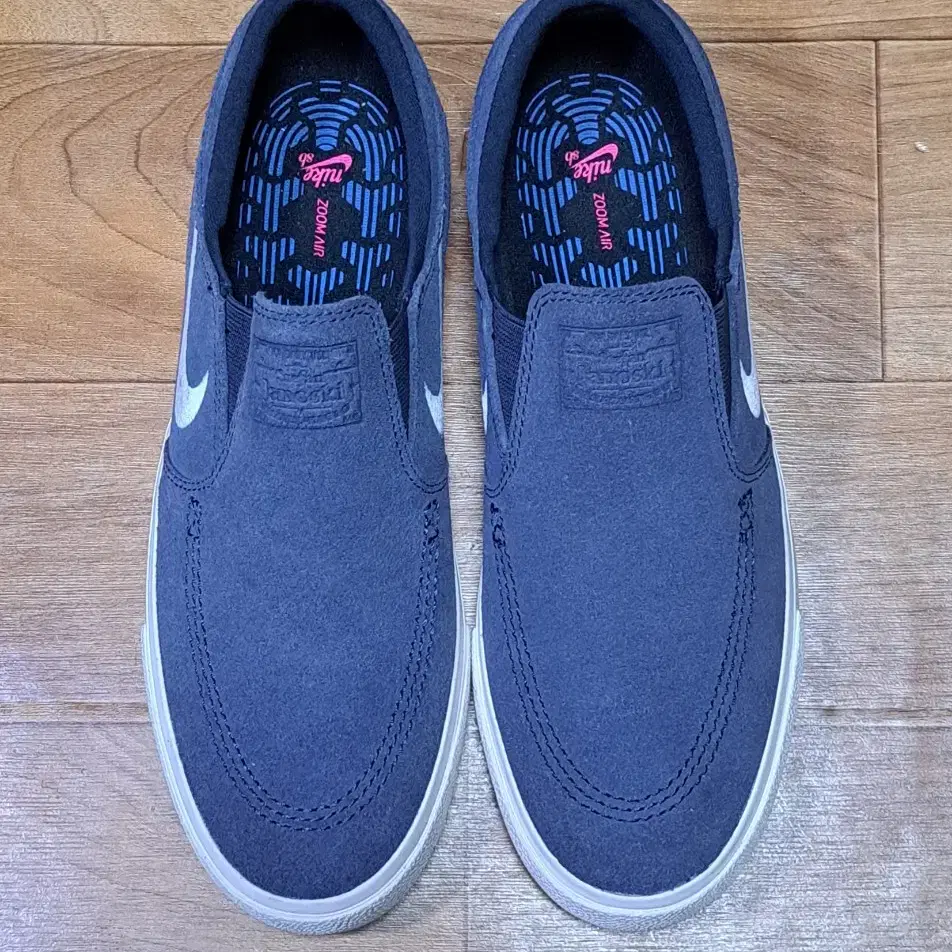 나이키 SB줌 STEFAN JANOSKI OG+ 스케이트보드화 255mm