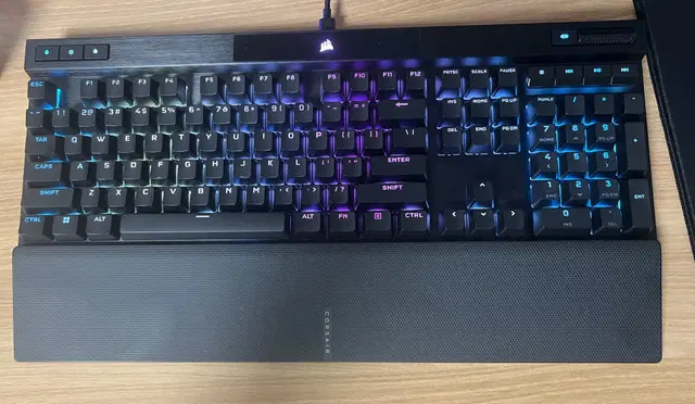 급처 커세어k70 rgb pro 은축 키보드