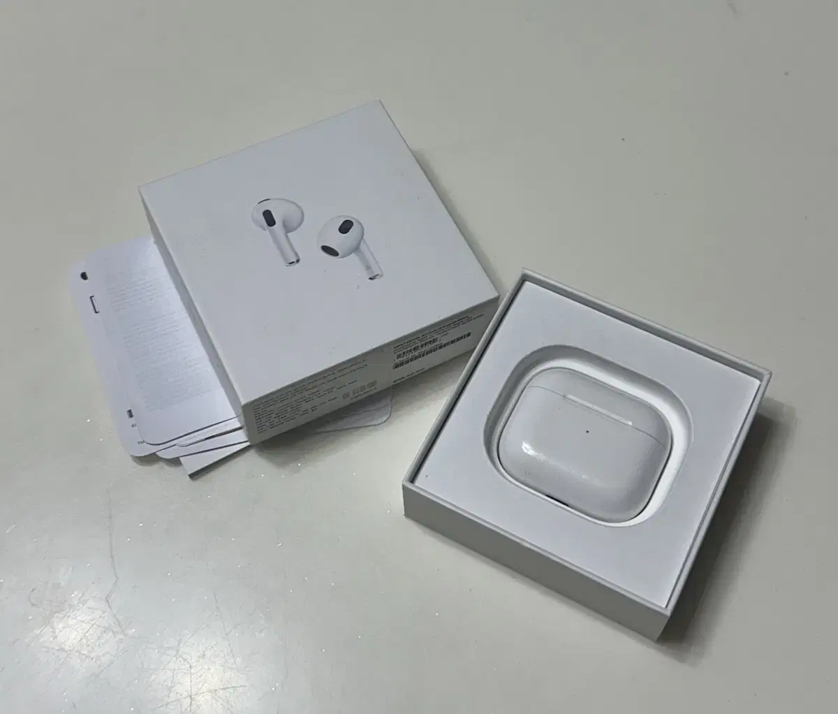 AirPods 3rd generation (Box O)