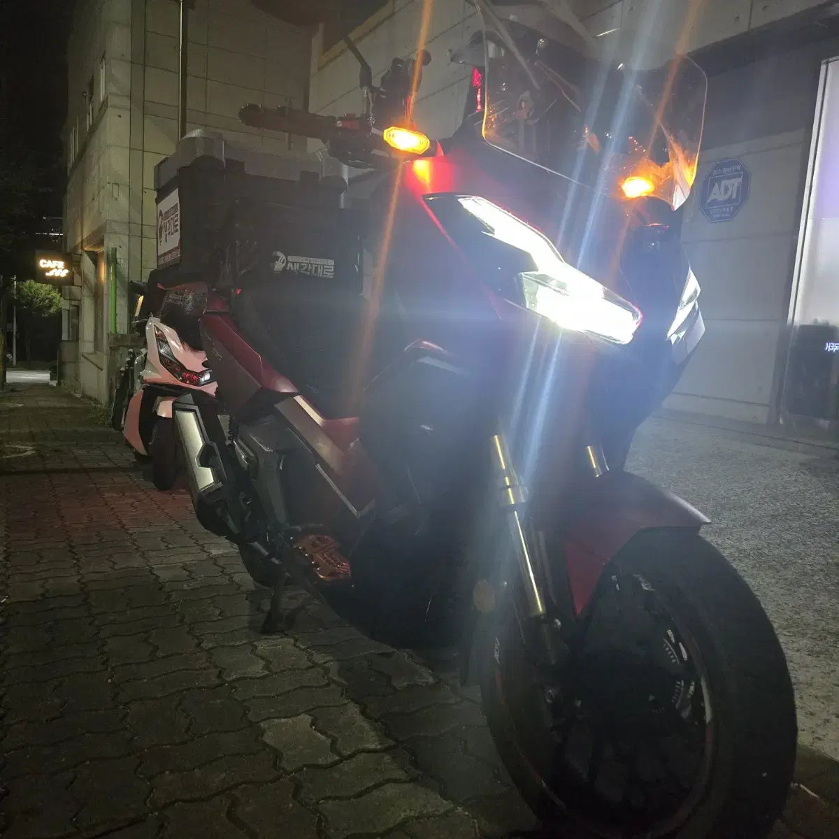 2023년 adv350 팝니다.